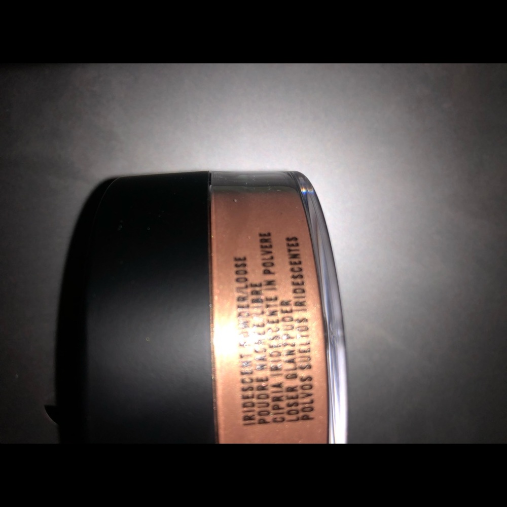MAC Iridescent Powder Golden Bronze - Picture 4 of 9